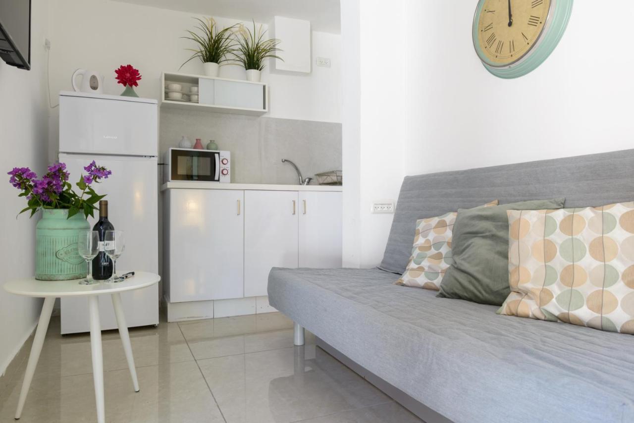 Studio & Apartments On The Beach By Aspentlv Tel Aviv Eksteriør bilde